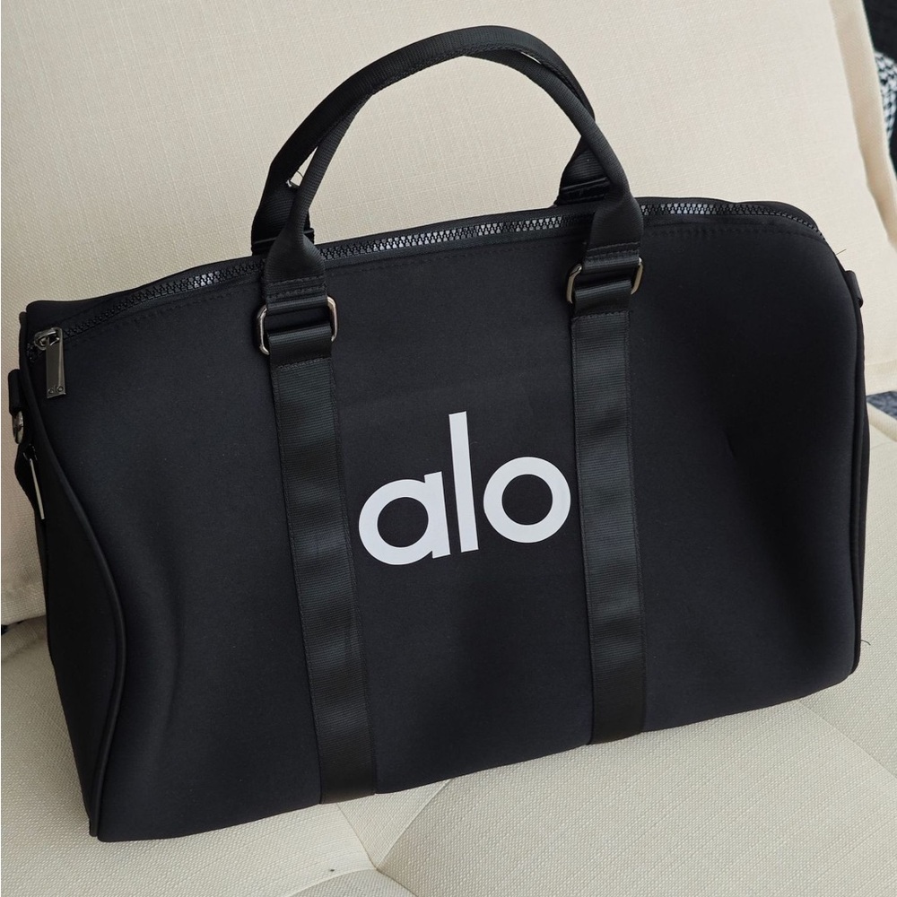 ALO Yoga Black Women's Duffel Bag